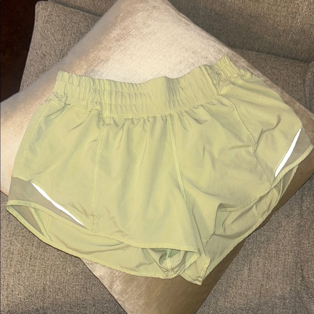 Lululemon Pale Light Green Hotty Hot Shorts (Low-Rise, 2.5 Length)